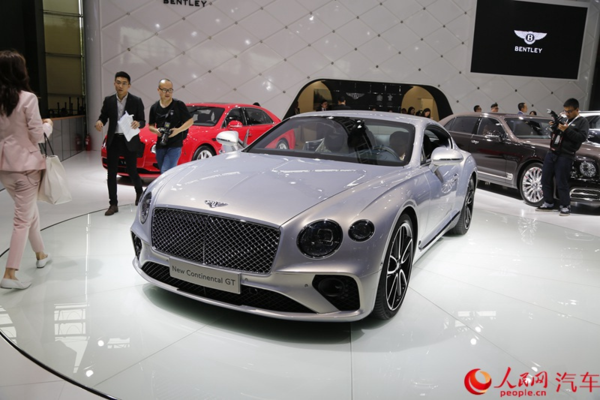 人民网直击2017广州车展——全新宾利欧陆gt中国首发